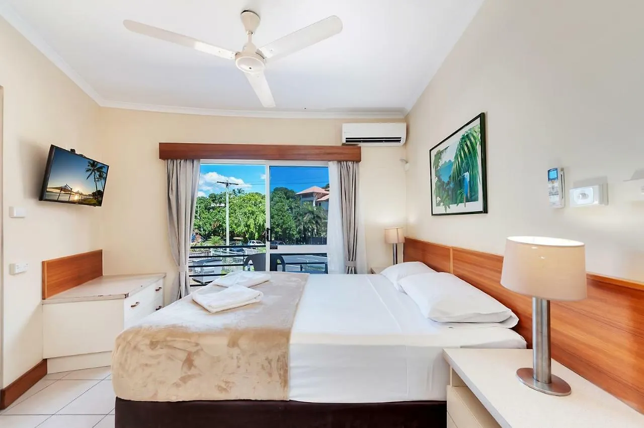 Tropical Queenslander Cairns 3*,
